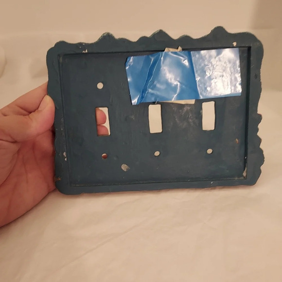 Figi Graphics 3D Hand painted Tropical Fish Light Switch Plate - Picture 5 of 6